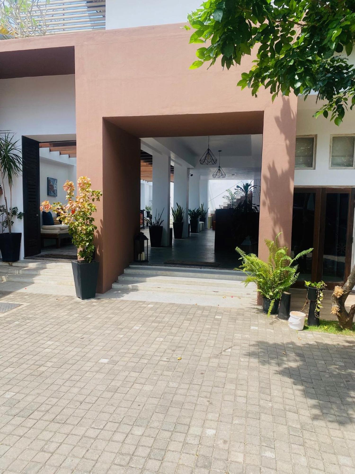 Hotel Cloud 9 Negombo Zewnętrze zdjęcie