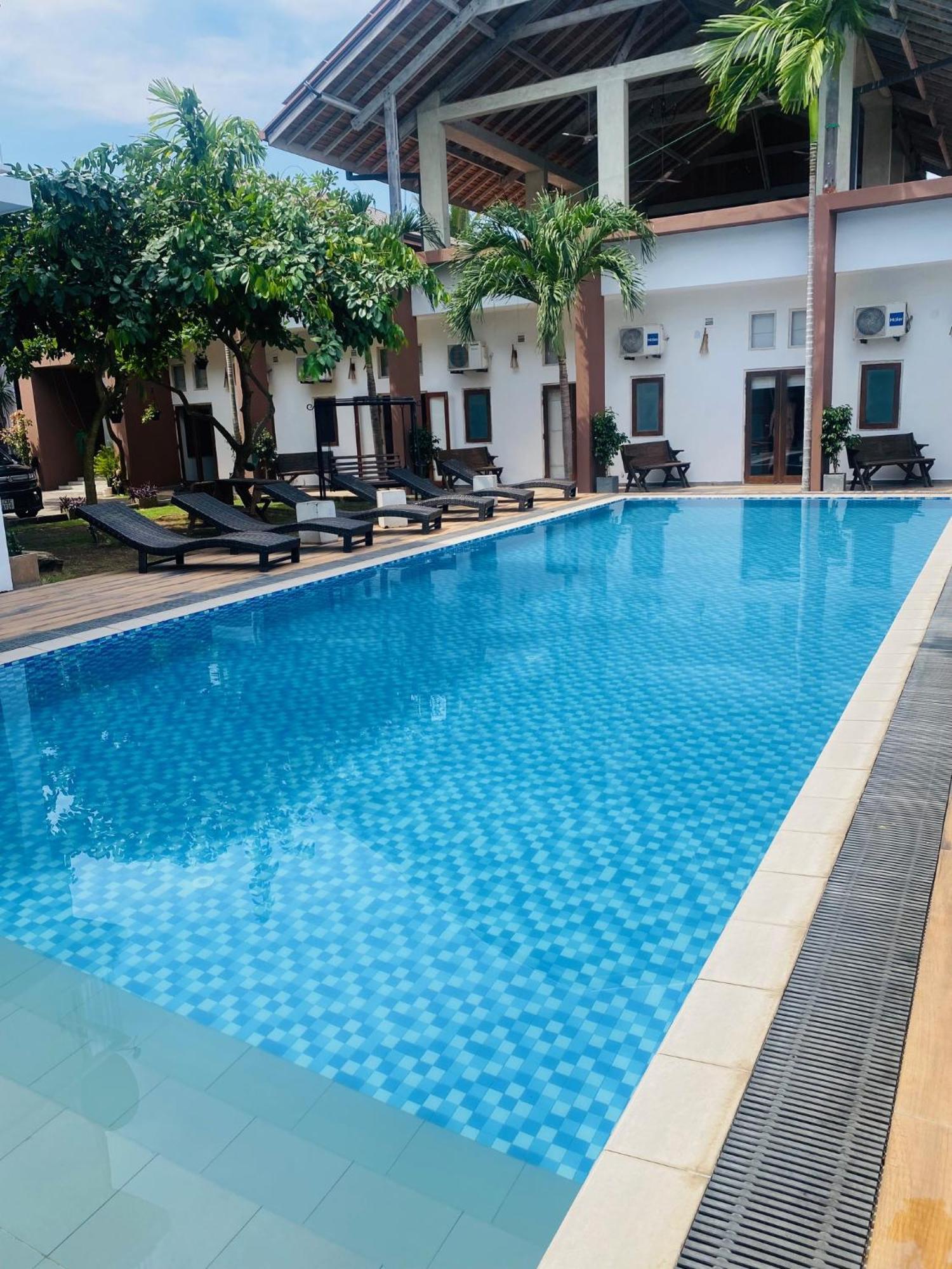 Hotel Cloud 9 Negombo Zewnętrze zdjęcie