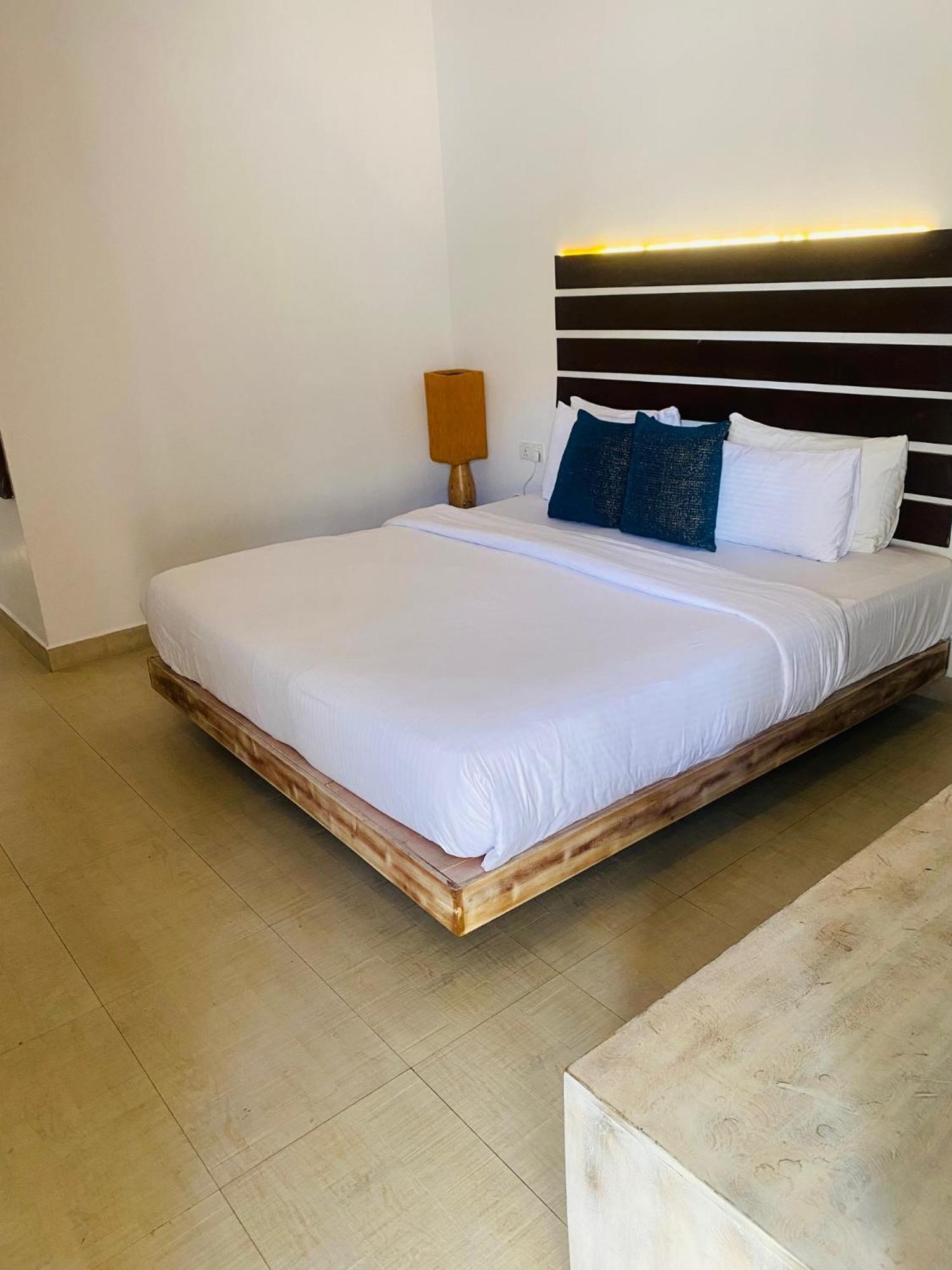 Hotel Cloud 9 Negombo Zewnętrze zdjęcie