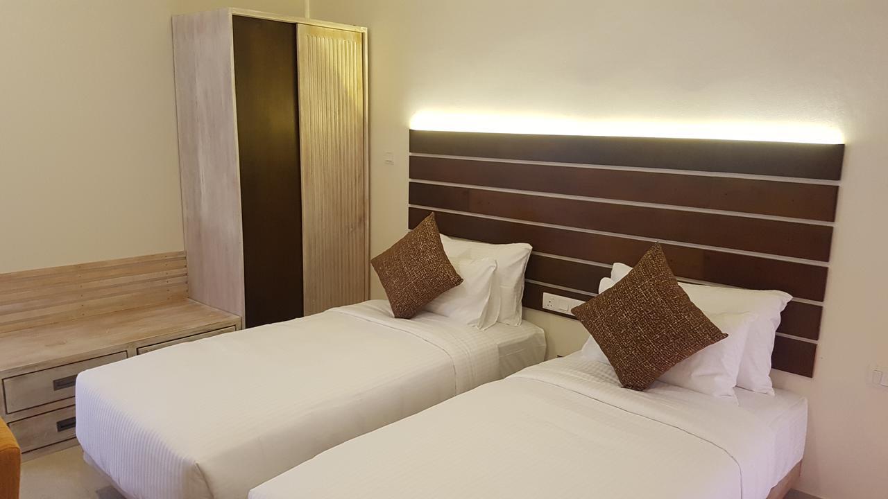 Hotel Cloud 9 Negombo Zewnętrze zdjęcie